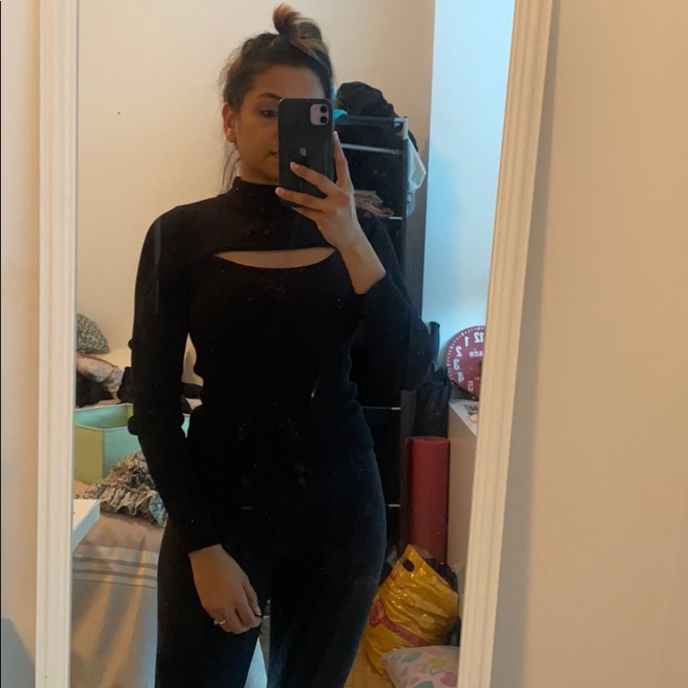 Black knit full sleeves top with sexy cutout